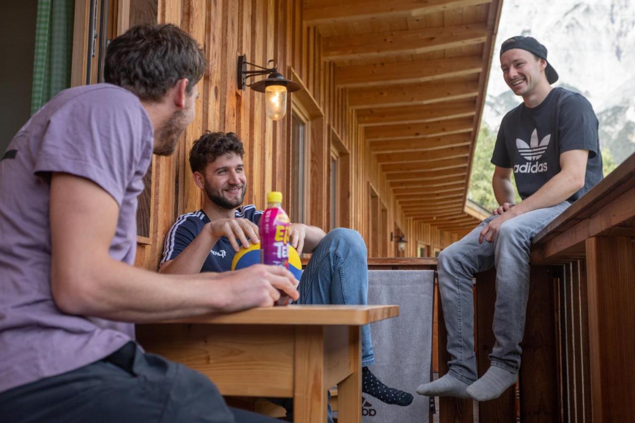 Area 47 - Tirol Hotell Ötztal-Bahnhof Exteriör bild