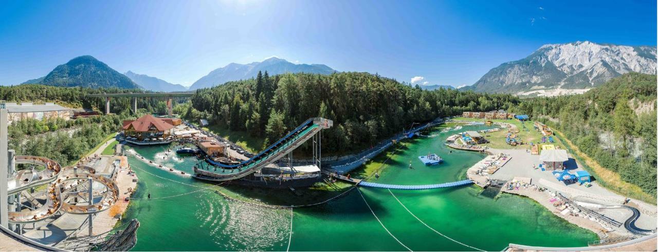 Area 47 - Tirol Hotell Ötztal-Bahnhof Exteriör bild